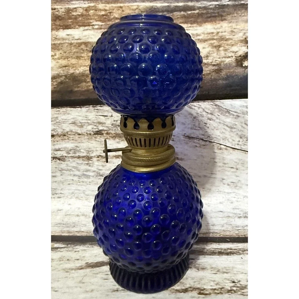 VINTAGE HOBNAIL SAPPHIRE BLUE MINITURE OIL LAMP BLUE CHIMNEY HONG KONG 6.5